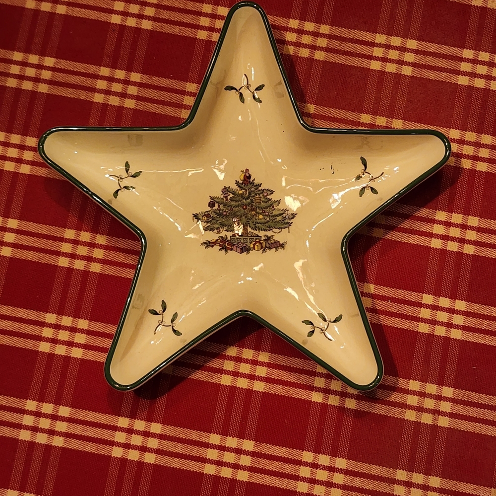 Spode Christmas Tree Star Dish 6"